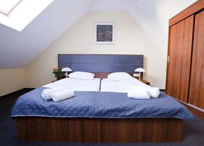 W Palacu 3* Krasków