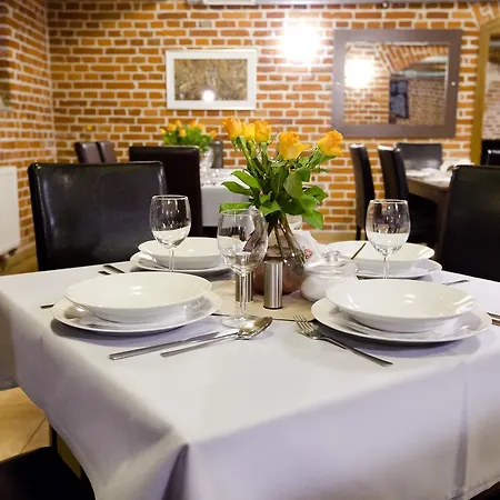 W Palacu Apartmanhotel 3*