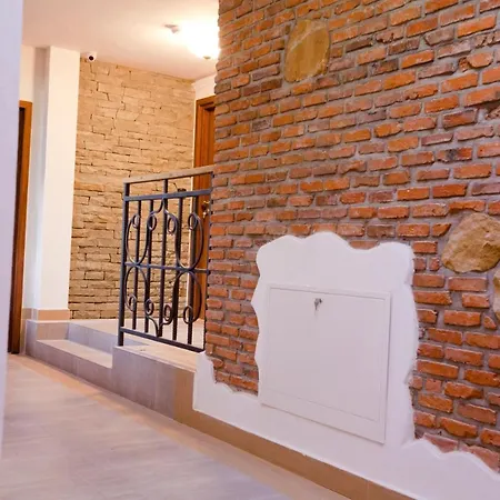 W Palacu Lejlighedshotel 3*