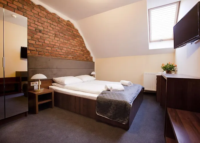 W Palacu Aparthotel 3*