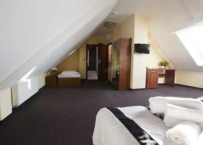 W Palacu 3* Cracovia