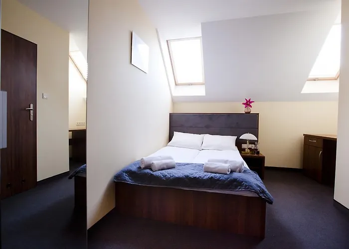 W Palacu Aparthotel 3*